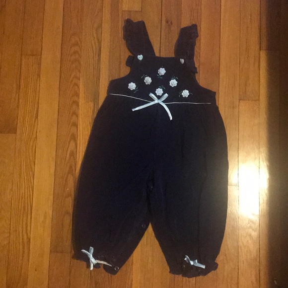 Other - Navy blue with cute blue flowers 💐